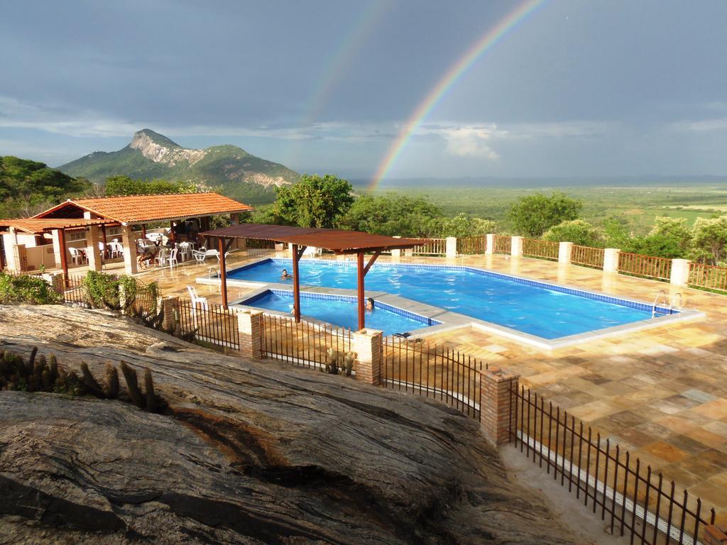 Fazenda Hotel Pedra Dos Ventos Quixadá Eksteriør billede